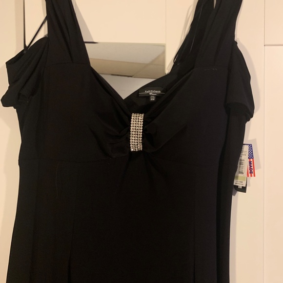 Black formal dress - Picture 2 of 7